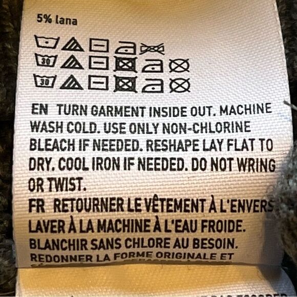 American Eagle Outfitters Women's Cable Knit Sweater Gray Size XS long sleeve - Picture 8 of 10